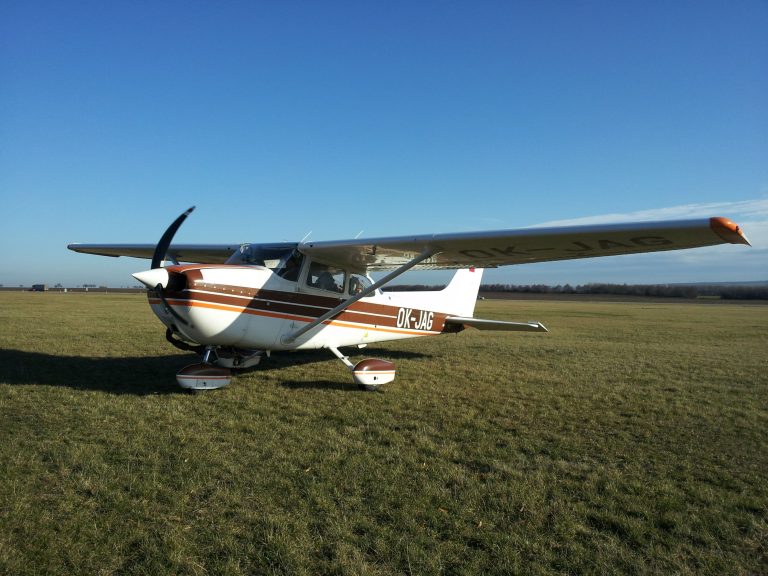 Cessna 172N registrace OK-JAG